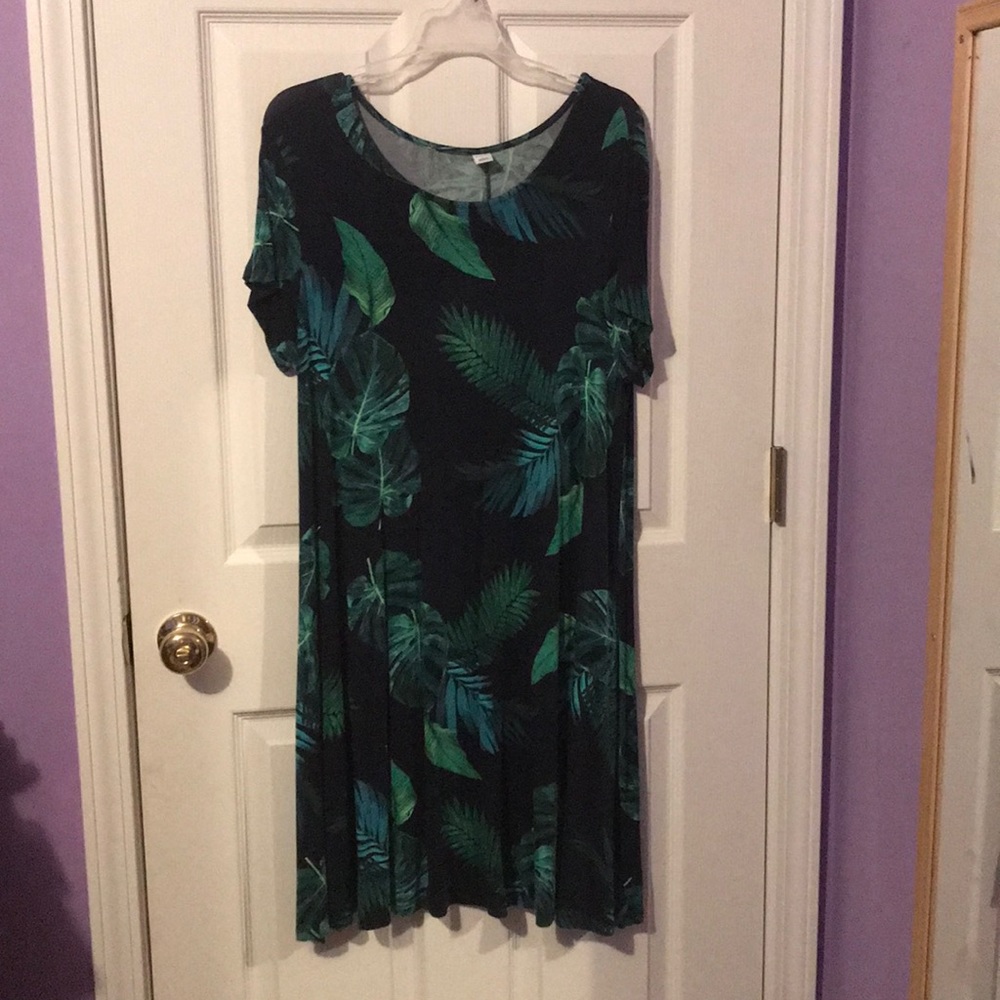 Palm Leaf T-Shirt Dress